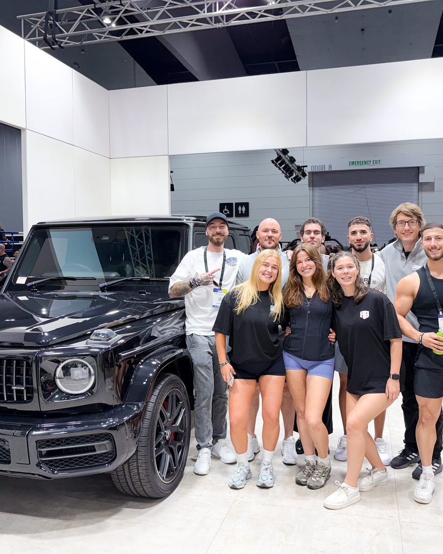 The RS Active team in front of the G-Wagon
